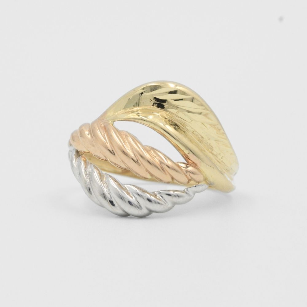 Anillo de Oro 14k Diseño Brillante con Diseño Diamantado mod. 8179