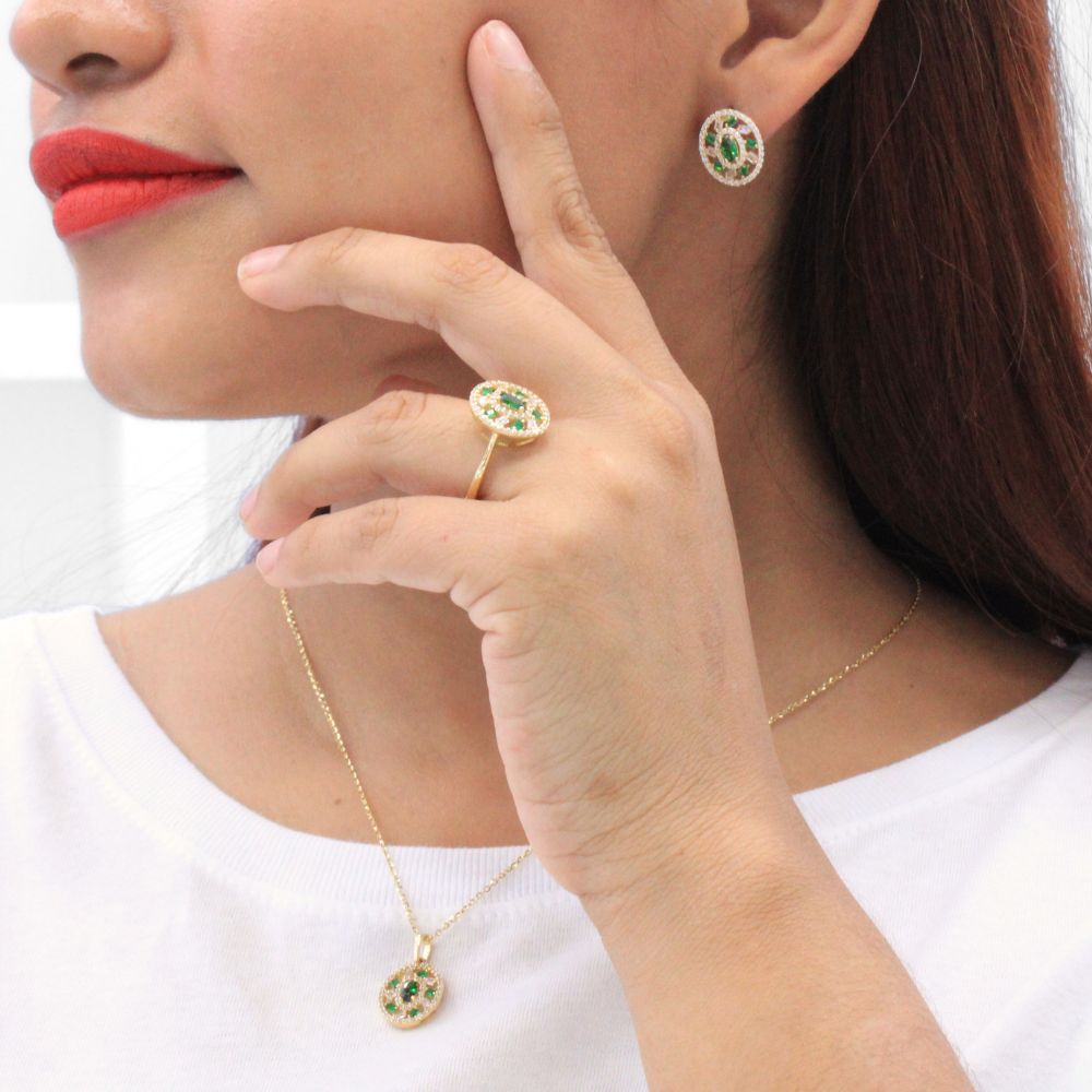 Coordinado de Oro 14k de Forma Oval Fina con Incrustación de Zirconias Verdes mod. 8599